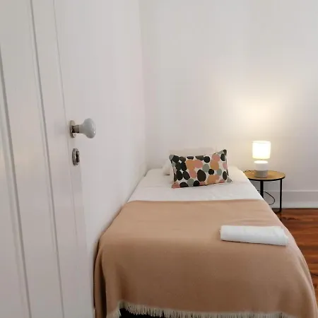 Stunning Apartment Marques De Pombal-3